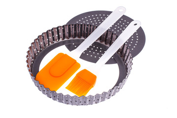 Metal form and  spatula