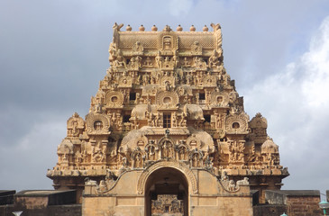 Eingangsportal des Brihadishvara-Tempels, UNESCO-Weltkulturerbe in Thanjavur, Südindien