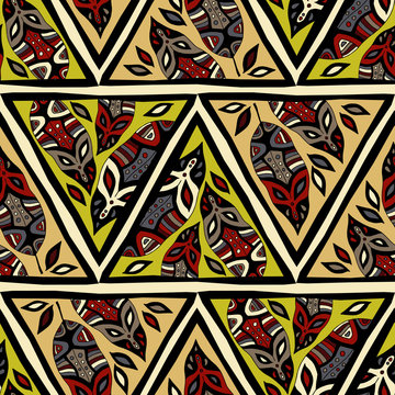 Ethnic boho seamless pattern. Triangles with decorative feathers. Tribal pattern. Retro motif. Textile rapport.