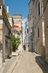 Alleyway. Castellaneta. Puglia. Italy.