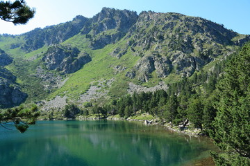 Fototapeta na wymiar Pyrenean lake of Balbonne in Ariege. Occitanie in South of France