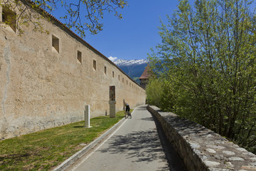 Obraz premium Südtirol- Impressionen, Altstadt, Glurns im Vinschgau, (Stadtmauer)