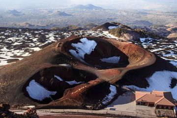 Etna Crateri Silvestri © Etna ·REC Attivo