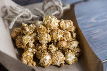 popcorn with chocolate taste in kraft paper
