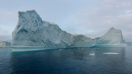 Obraz na płótnie Canvas Icebergs on Arctic Ocean in Greenland