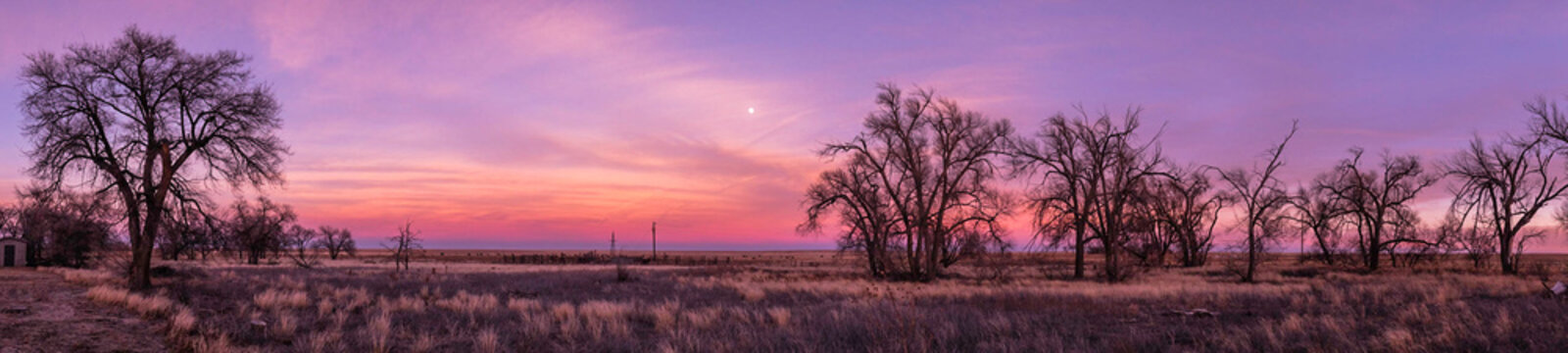 Sunset and moonrise at Rita Blance National Grasslands