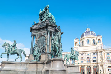 Fototapeta na wymiar The beautiful Viennese architectures
