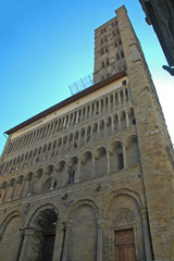 Fototapeta premium Le strade di Arezzo e la chiesa della Pieve