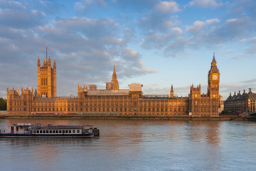 Naklejka premium Palace of Westminster, Big Ben and Westminster bridge