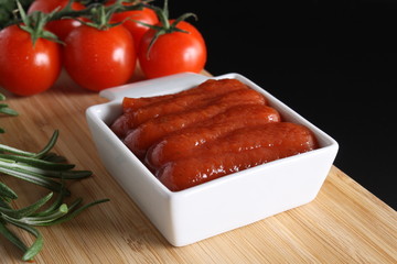 Tomato sauce ketchup tomatoes rosemary