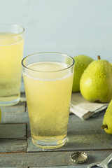 Fototapeta na wymiar Sweet Organic Pint of Hard Pear Cider