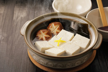湯豆腐　Boiled tofu