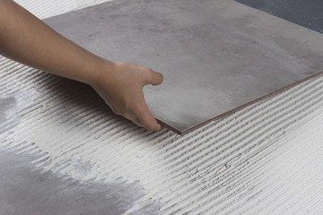 Setting tile