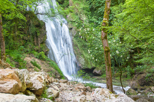 Autoire. Le pied de la cascade. Lot. Occitanie
