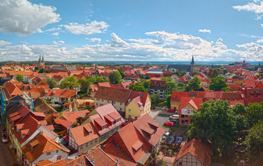 Naklejka premium Stadt Quedlinburg - Dächerblick - Kirchen