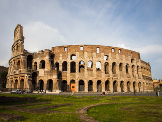 Obraz na płótnie Canvas Colosseum antique ruins in the center of Rome