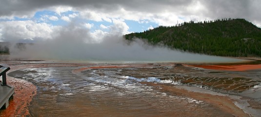 YELLOWSTONE NATIONAL PARK