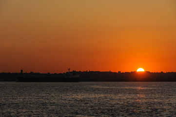 Fototapeta na wymiar Sunrise over Brooklyn, New York, USA