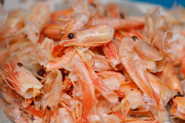 Food scraps from Shrimp peeled on the plastic plate