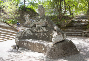 Скульптуры в «Парке монстров» или «Священный лес». Бомарцо. Италия