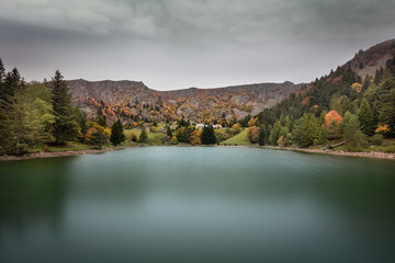 Automne dans les montagnes Vosges Alsace lac des truites Forlet