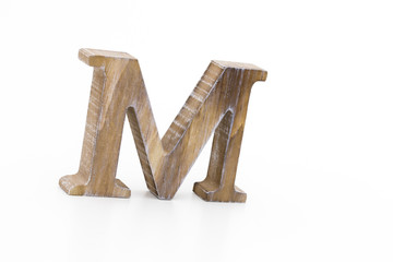 Buchstabe M aus Holz