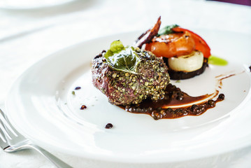 steak with vegetables