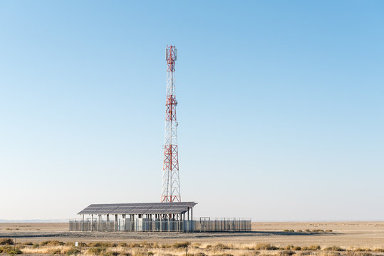 Cell phone telecommunications tower, using solar power only