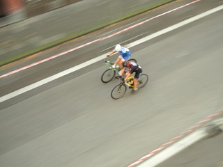 Radrennen Nahaufnahme von 2 Radfahrern