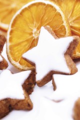 Cinnamon stars and dried orange slices