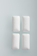 White chewing gum dragees