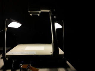 3D visualizer (projector) with dark background