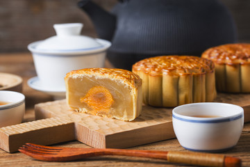The popular mid-autumn festival is celebrated by Chinese all over the world / Mooncake Festival / Usually after reunion dinner,mooncake are served with hot Chinese tea and children playing lanterns