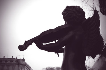 Mendelssohn Denkmal - Leipzig - Angel playing violine