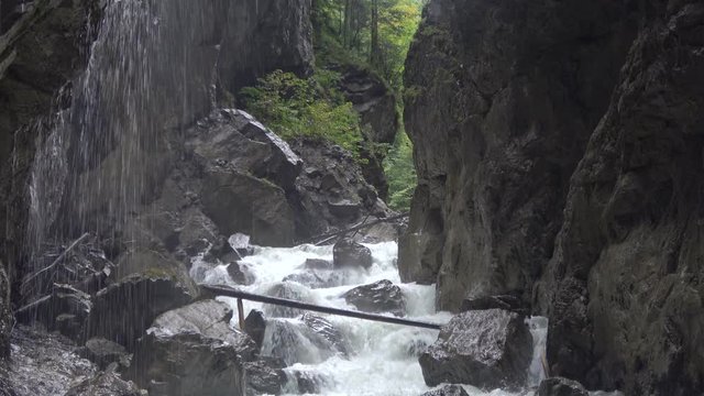 Partnachklamm in Garmisch-Partenkirchen, Naturwunder in Bayern, Geologie, 4K