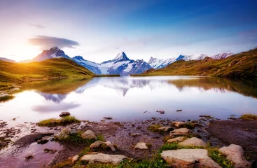 Foto auf Acrylglas Alpenblick auf das Mt. Schreckhorn und Wetterhorn. Lage Bachalpsee in Schweizer Alpen, Grindelwaldtal, Europa. © Leonid Tit