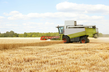 Obraz premium Modern agricultural equipment on field