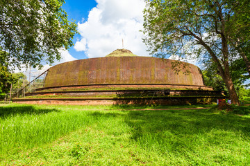 Yudaganava Rajamaha Viharaya Temple © saiko3p