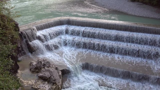 Lechfall mit Stauwehr bei F&uuml;ssen, Bergbach, Bauwerk, Schwaben, Allg&auml;u, 4K