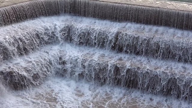 Lechfall mit Stauwehr bei F&uuml;ssen, Bergbach, Bauwerk, Schwaben, Allg&auml;u, 4K