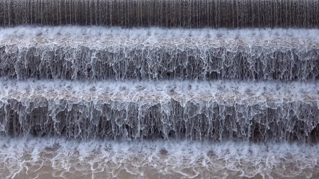 Lechfall mit Stauwehr bei F&uuml;ssen, Bergbach, Bauwerk, Schwaben, Allg&auml;u, 4K