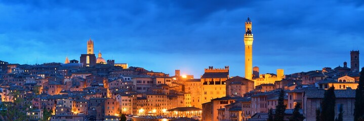 Siena panorama view at night - obrazy, fototapety, plakaty