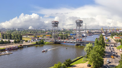 Obraz premium Two-tiered bridge, drawbridge on the river Pregolya. Kaliningrad