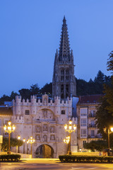 Fototapeta na wymiar Arco de Santa Maria in Burgos