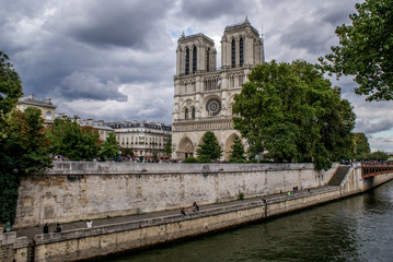 Fototapeta na wymiar Notre Dame, Paris, France