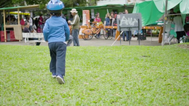 Brincando na pra&ccedil;a
