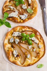 Traditional pizza with pear