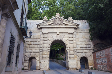 Fototapeta na wymiar Arch gate in Granada