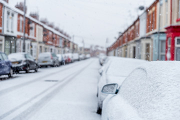 Snow covers England streets