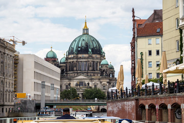 Berlin - Spree Bootsfahrt - Berliner Dom © rudiernst